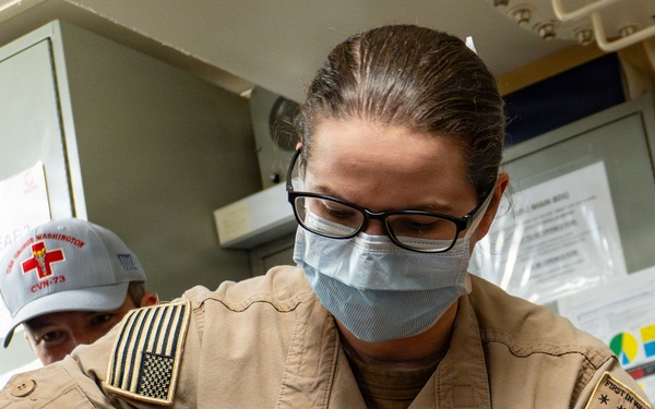 George Washington Sailors Participate in Integrated Drills