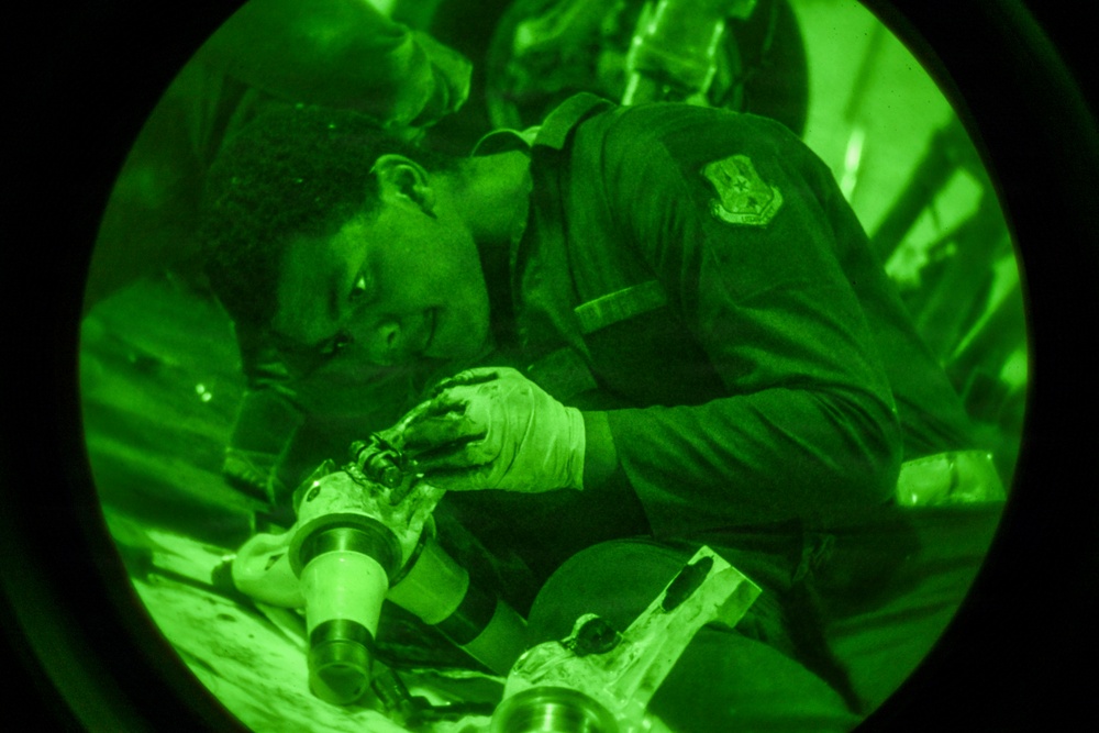 CENTCOM Airmen keep the Falcon fighting ready