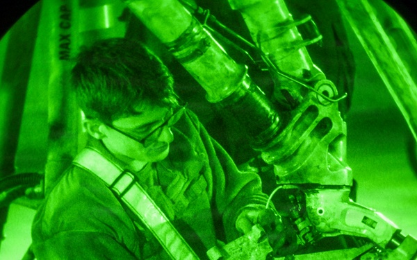 CENTCOM Airmen keep the Falcon fighting ready