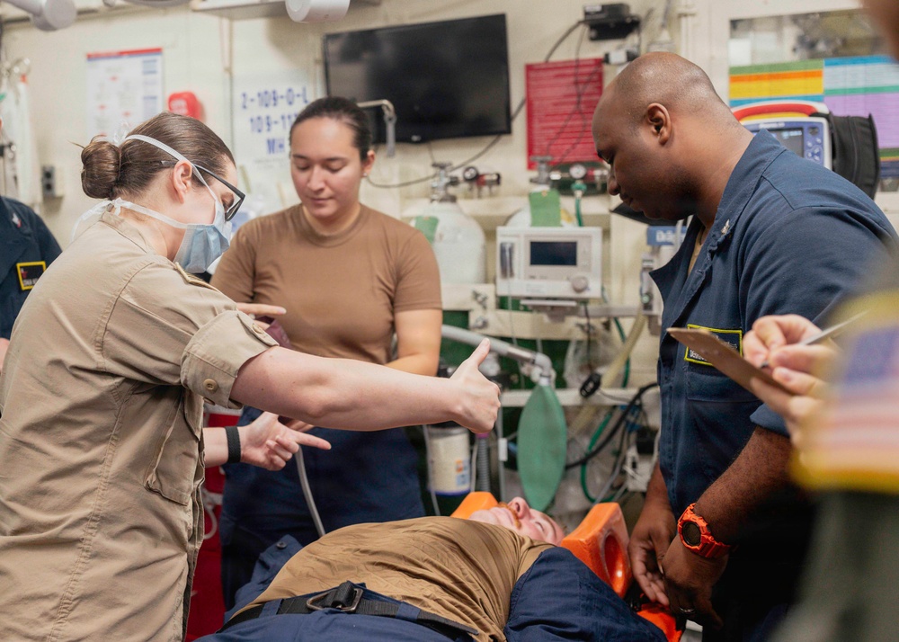 George Washington Sailors Participate in Integrated Drills