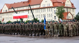 NATO FLF Battle Group‑Poland joins 15th Giżycko Mechanized Brigade for 32nd Anniversary Ceremony