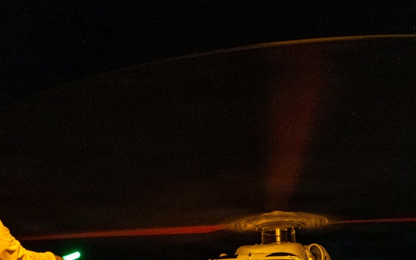 USS Mustin conducts flight operations