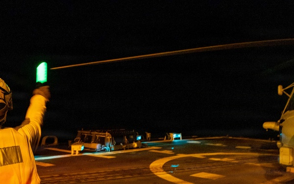 USS Mustin conducts flight operations