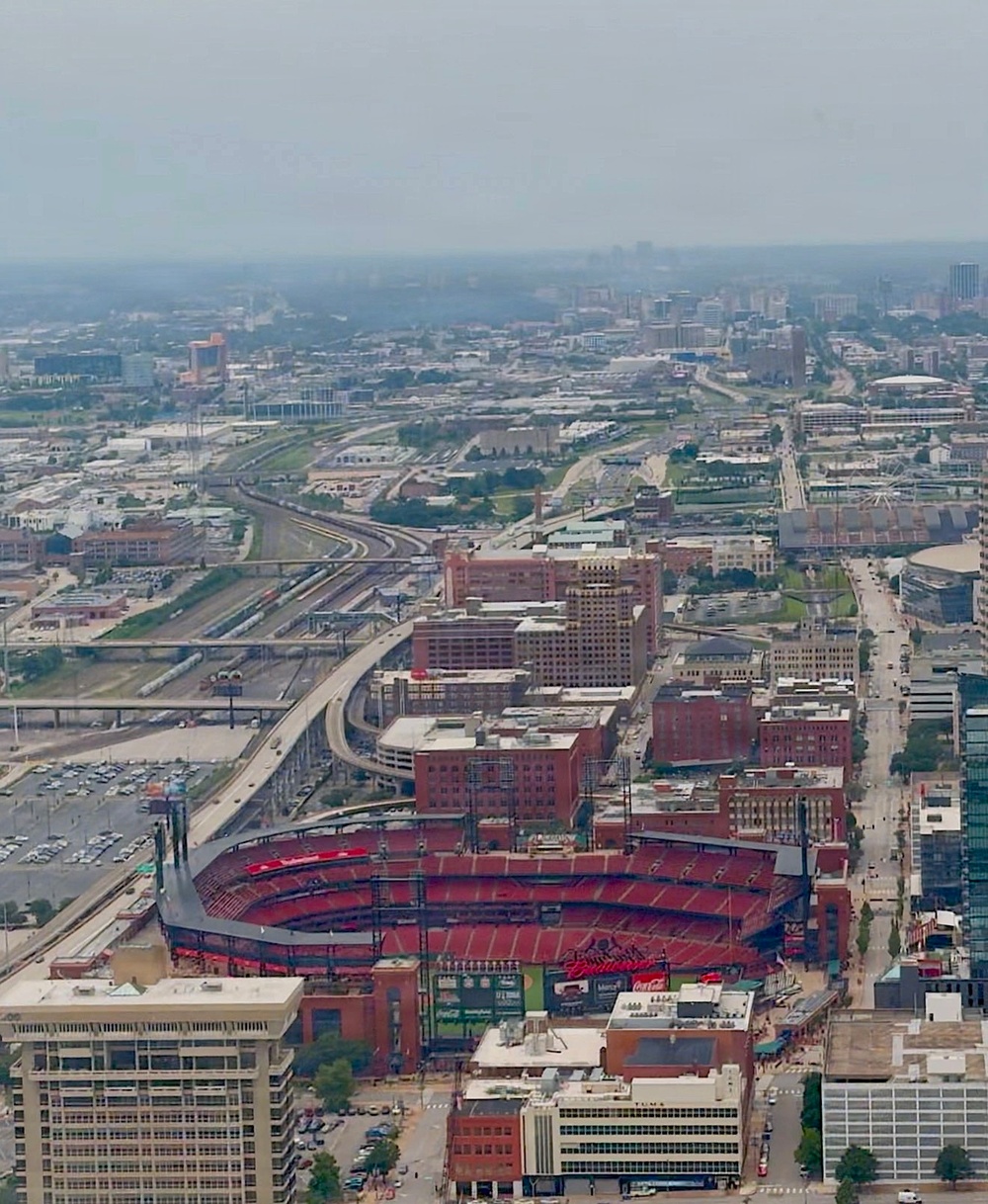 Boss Lift to St. Louis Gateway Arch