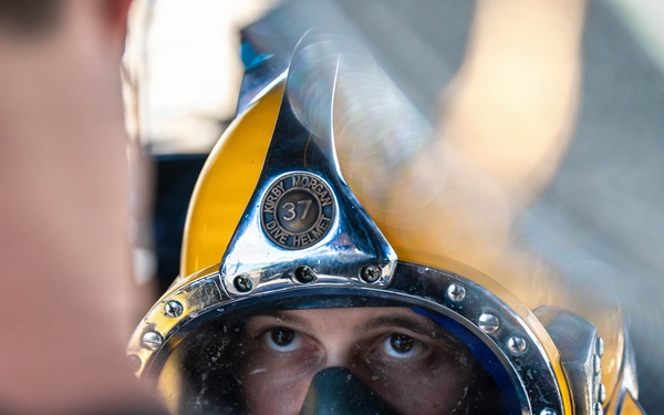 Multinational Navy divers conduct salvage training dive during RIMPAC 2026