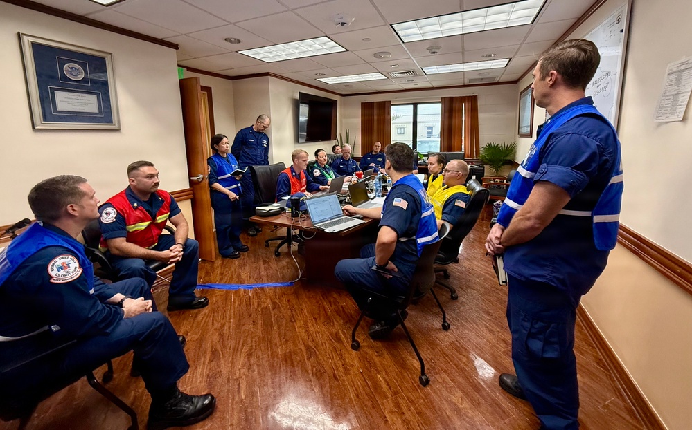 U.S. Coast Guard IMT continues operations planning for Marianas port recovery from Super Typhoon Bavi