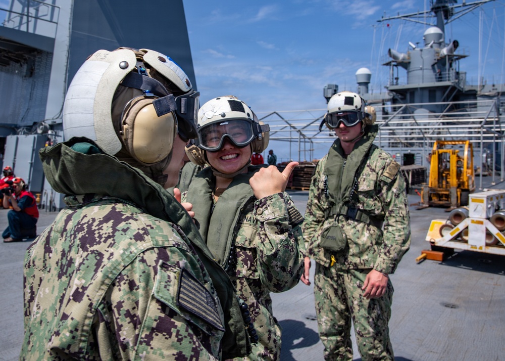 USS Mount Whitney Midhshipmen Helicopter Ride
