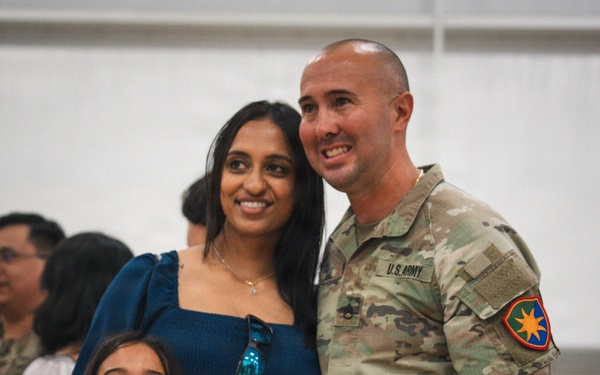 Signal Soldiers support security