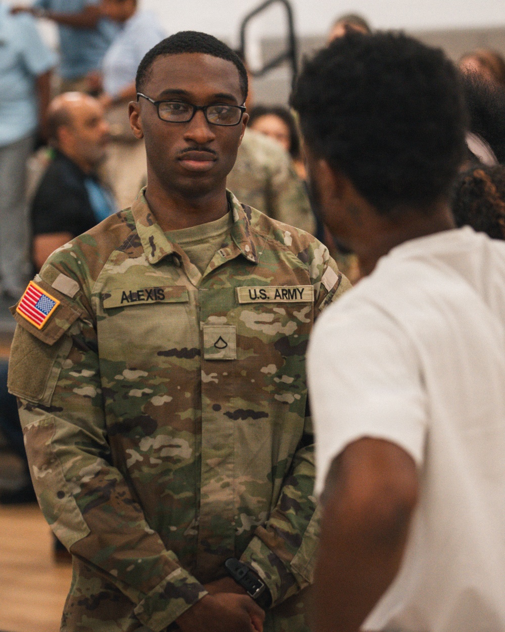 Signal Soldiers support security