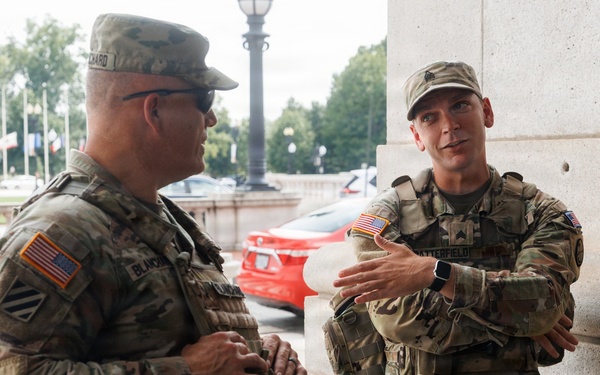DCNG Commanding General Visits JTF-DC National Guardsmen