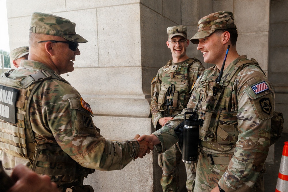 DCNG Commanding General Visits JTF-DC National Guardsmen