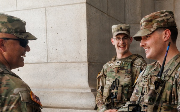 DCNG Commanding General Visits JTF-DC National Guardsmen