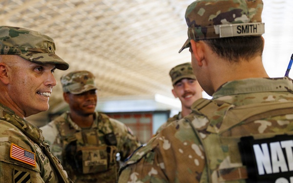 DCNG Commanding General Visits JTF-DC National Guardsmen