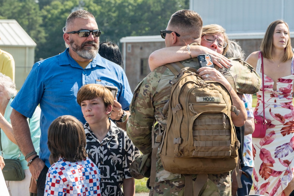 Familes and Friends welcome the 643rd Military Police Company