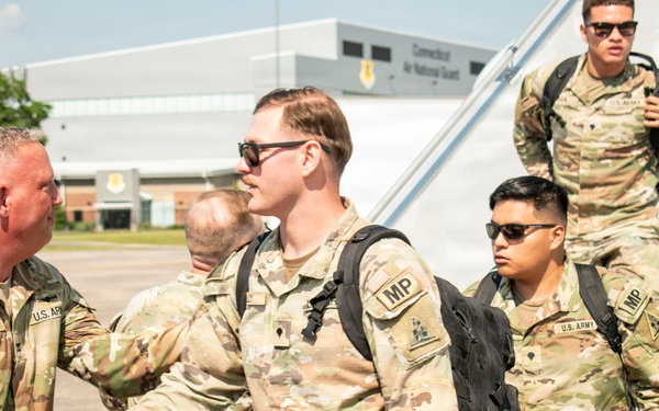 Familes and Friends welcome the 643rd Military Police Company