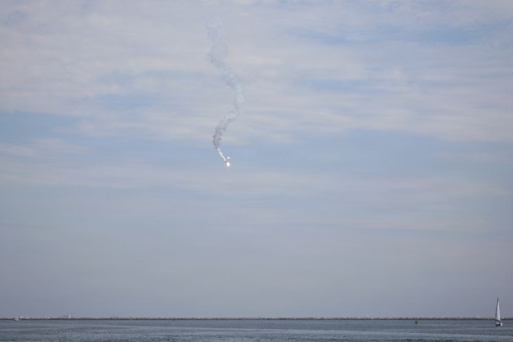 PSU 311 Conducts Pyrotechnic Training Exercise at Base Los Angeles / Long Beach