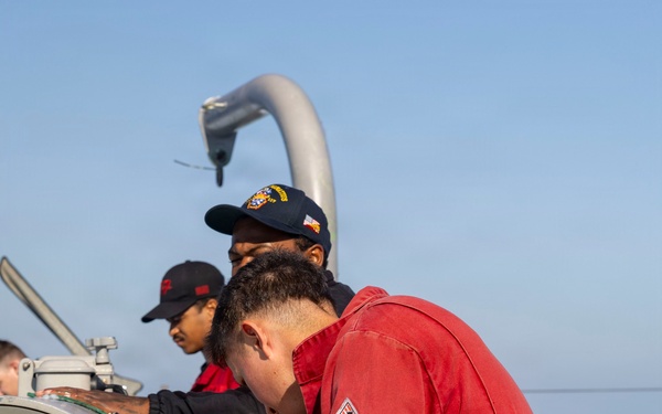 DDG 117 Conducts FWWD