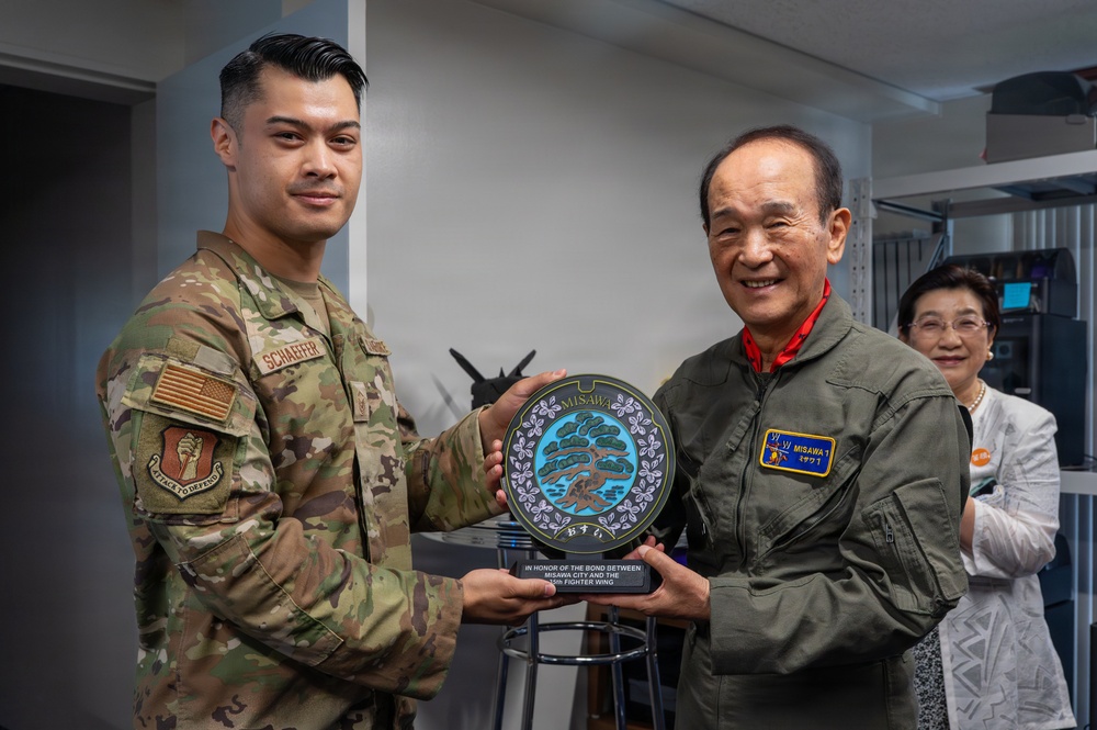 A day in command: Misawa Mayor serves as Wing Commander for a Day