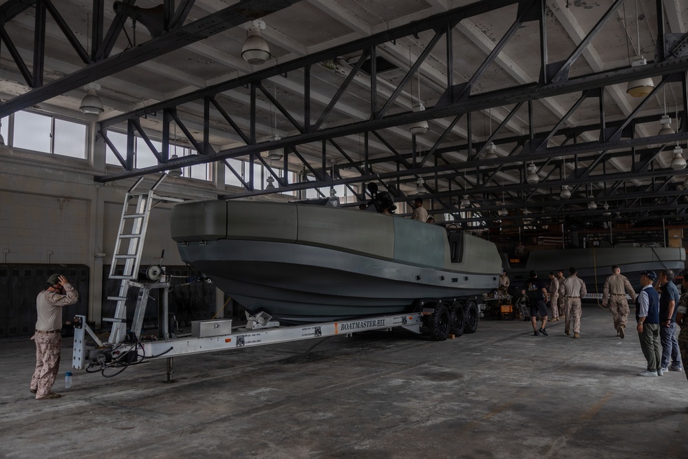 U.S. Marines Conduct Multi-Mission Reconnaissance Craft Bravo Training