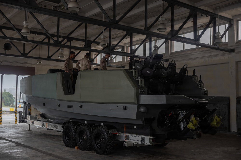 U.S. Marines Conduct Multi-Mission Reconnaissance Craft Bravo Training