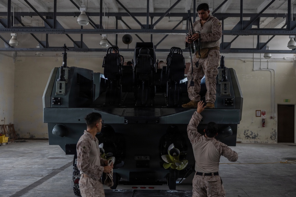 U.S. Marines Conduct Multi-Mission Reconnaissance Craft Bravo Training