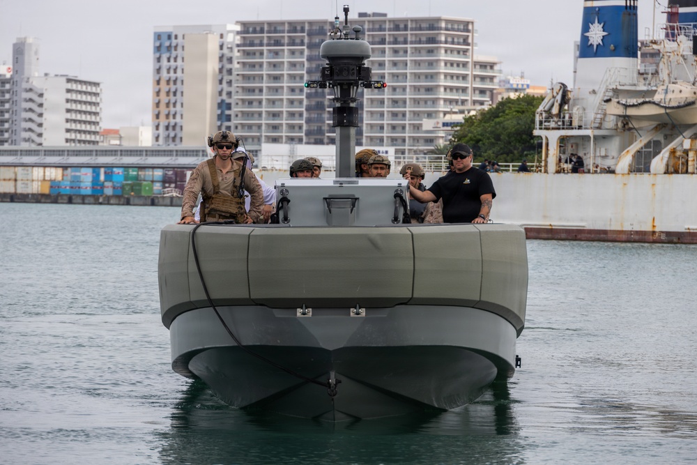 U.S. Marines Conduct Multi-Mission Reconnaissance Craft Bravo Training