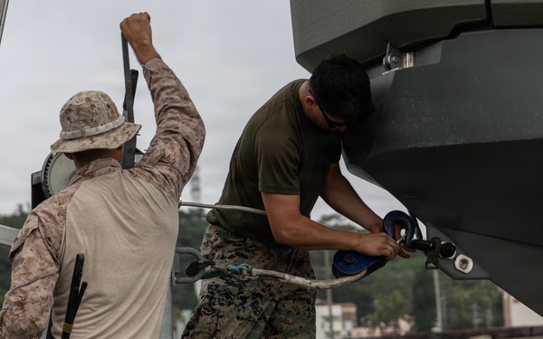 U.S. Marines Conduct Multi-Mission Reconnaissance Craft Bravo Training