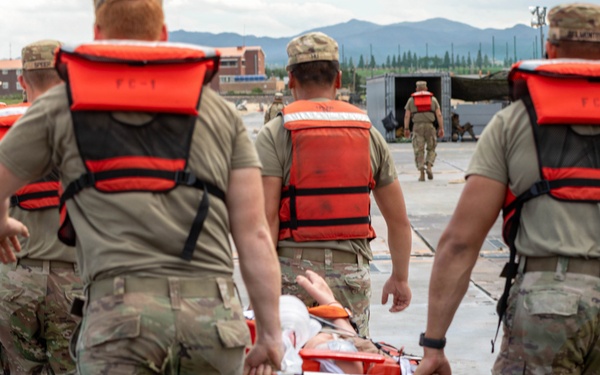Joint Forces Conduct Crucial MEDEVAC Training During CJLOTS 2026