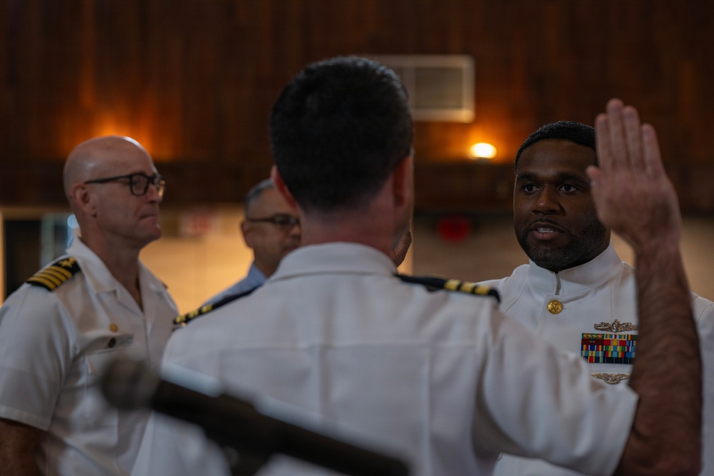 Lt. j.g. Keldrick Averhart commissioning ceremony