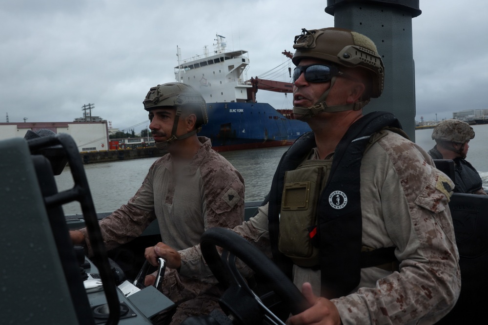 U.S. Marines Conduct Multi-Mission Reconnaissance Craft Bravo Training
