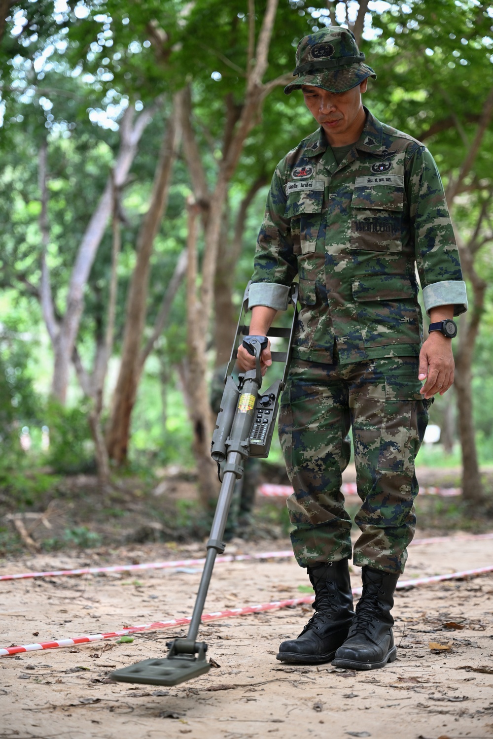 Marines Conduct Mine Detection Training