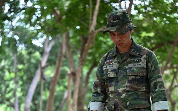 Marines Conduct Mine Detection Training