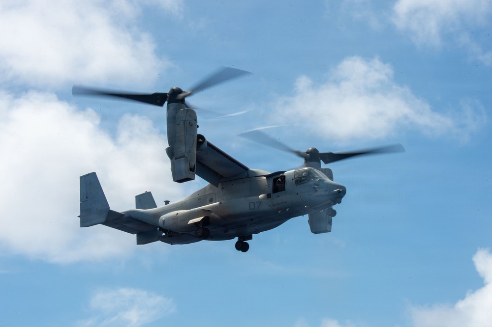 USS Essex conducts amphibious operations during RIMPAC 2026