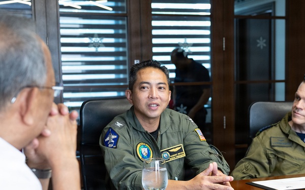 PP26 Visits Chairman of Subic Bay Metropolitan Authority