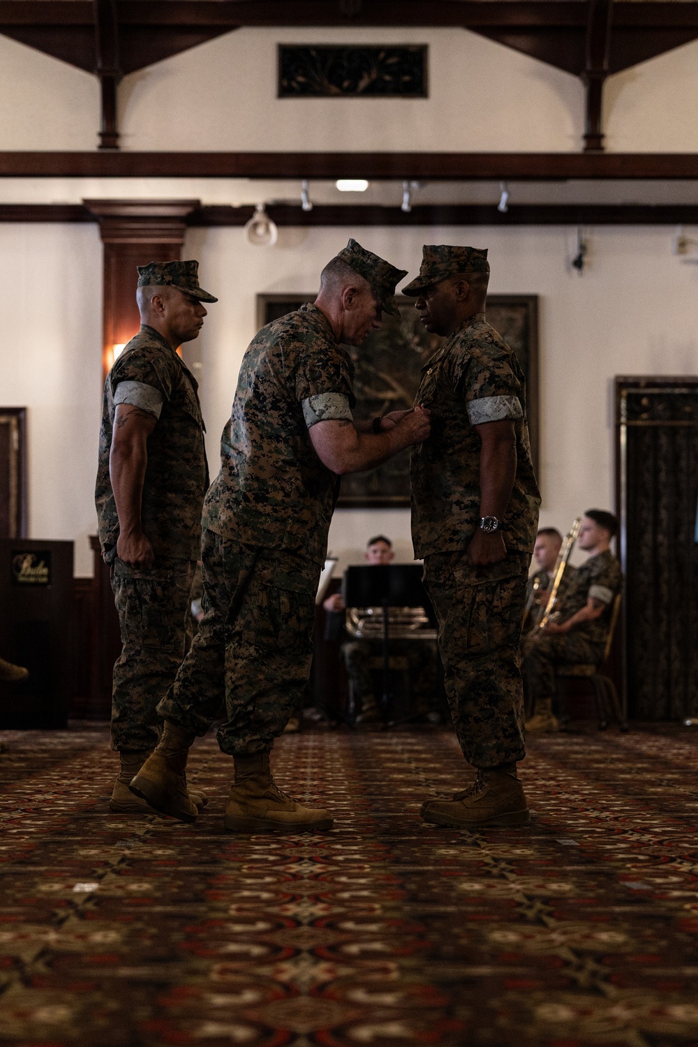 Col. Kimberly Sile assumes command of H&amp;S Bn, MCIPAC