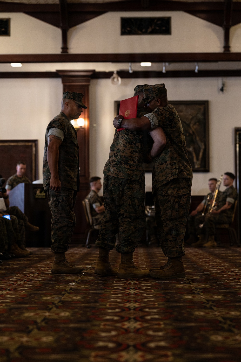 Col. Kimberly Sile assumes command of H&amp;S Bn, MCIPAC