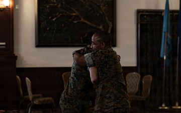 Col. Kimberly Sile assumes command of H&amp;S Bn, MCIPAC