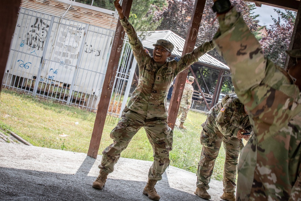 Future School students celebrate U.S. Independence Day with KFOR RC-E Soldiers