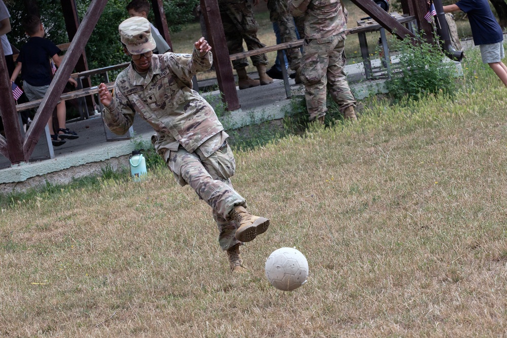 Future School students celebrate U.S. Independence Day with KFOR RC-E Soldiers