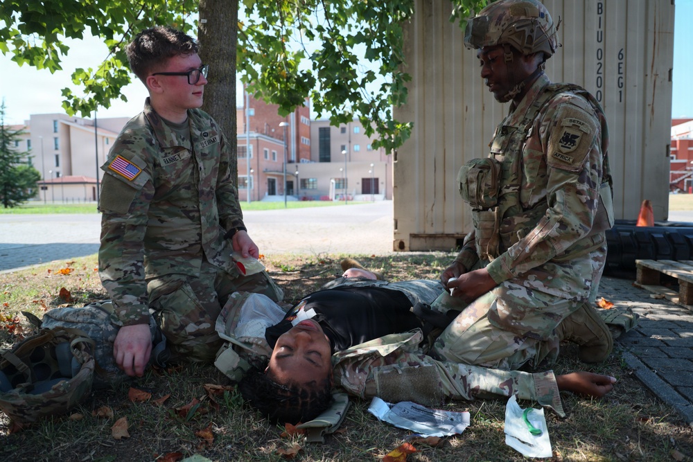 SETAF-AF Soldiers complete combat lifesaver casualty assessment