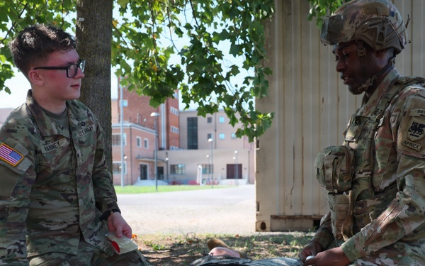 SETAF-AF Soldiers complete combat lifesaver casualty assessment