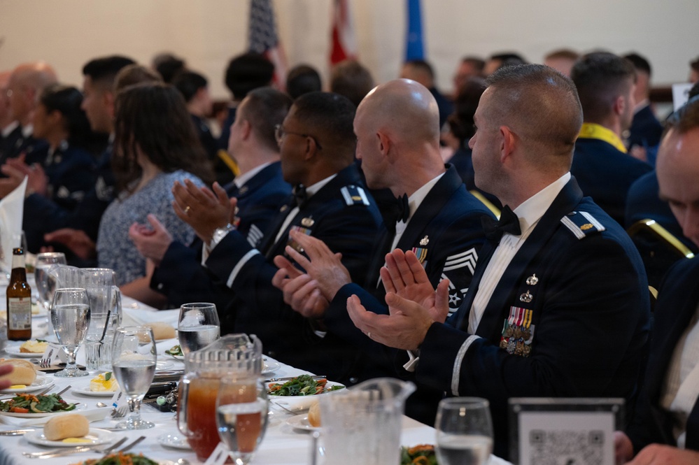 RAF Lakenheath hosts Airman Leadership School graduation 26F
