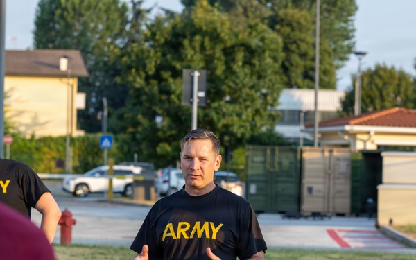 USAFRICOM command senior enlisted leader joins Soldiers for physical readiness training