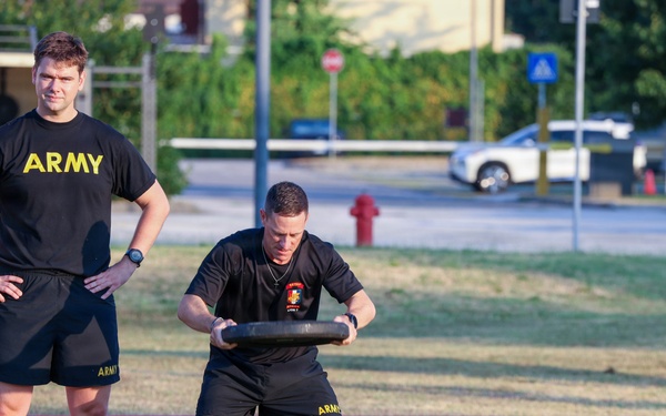 USAFRICOM command senior enlisted leader joins Soldiers for physical readiness training
