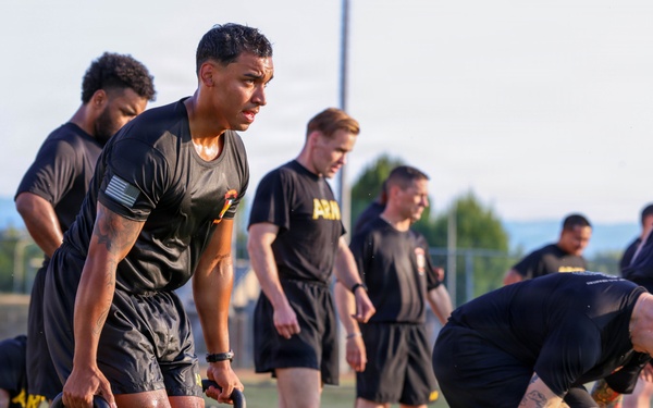 USAFRICOM command senior enlisted leader joins Soldiers for physical readiness training