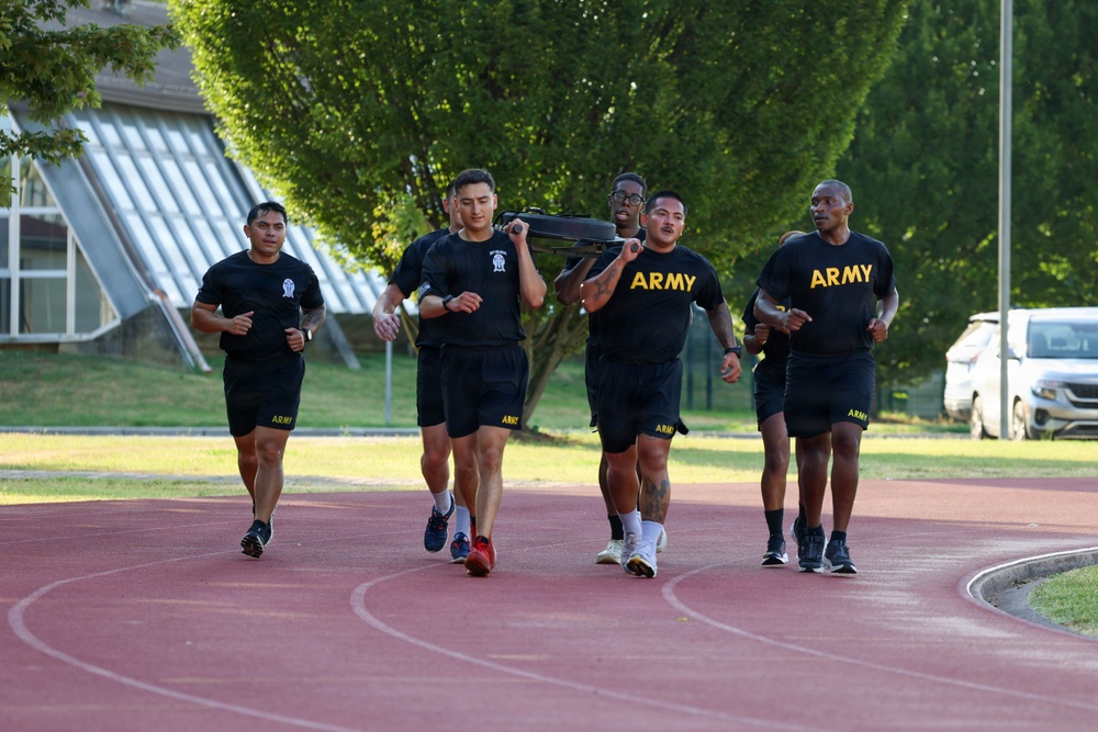 USAFRICOM command senior enlisted leader joins Soldiers for physical readiness training
