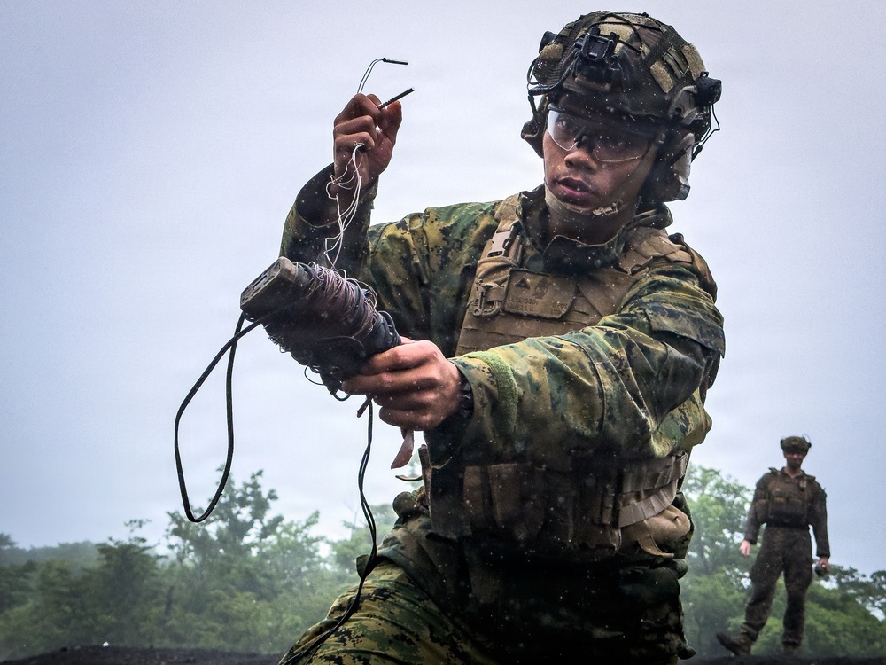 Fuji Viper 26.3 | U.S. Marines Conduct a Demolition Range