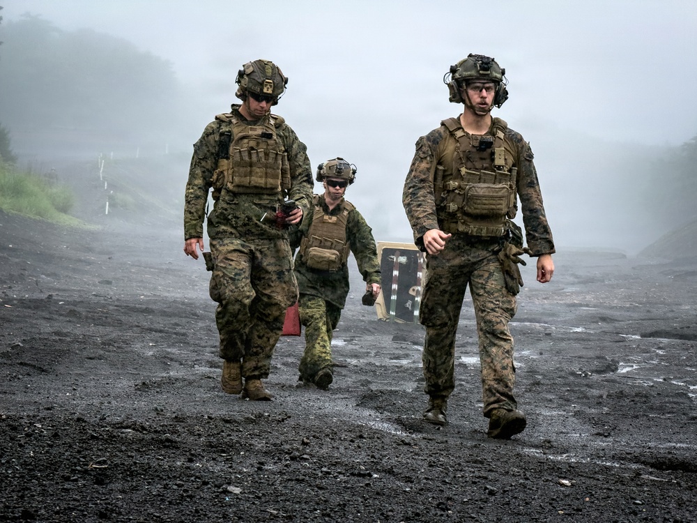Fuji Viper 26.3 | U.S. Marines Conduct a Demolition Range