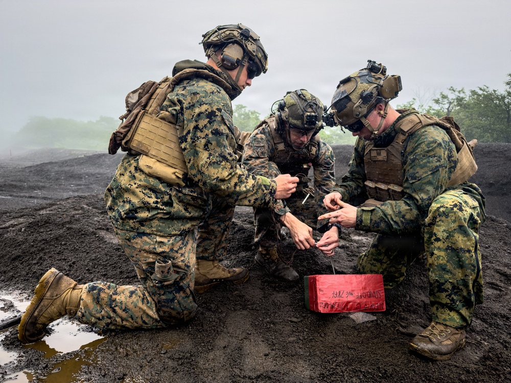 Fuji Viper 26.3 | U.S. Marines Conduct a Demolition Range