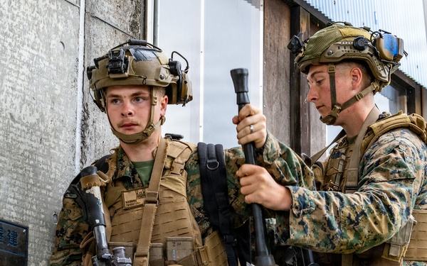 Fuji Viper 26.3 | U.S. Marines Rehearse Urban Operations